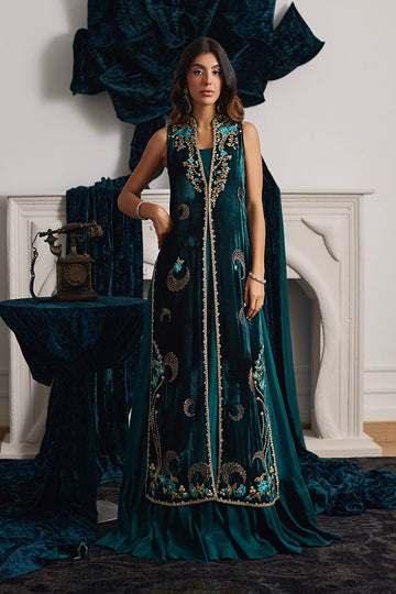 FARAH TALIB AZIZ | VELVETS | ORMAIE EMERALD