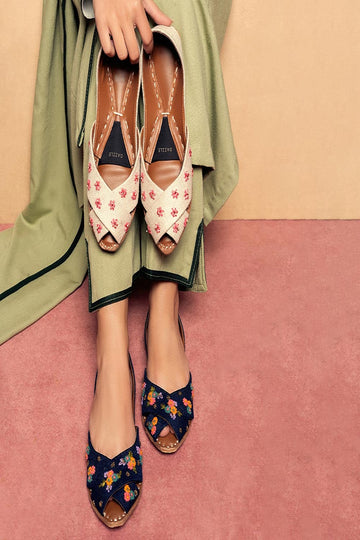 DAZZLE | KHUSSA SHOES | BEENDAN